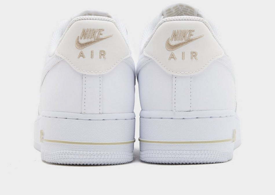 Nike Air Force 1 '07 LV8