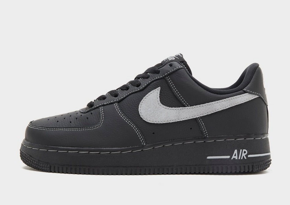 Nike Air Force 1 '07 LV8