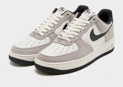 Nike Air Force 1 '07 LV8